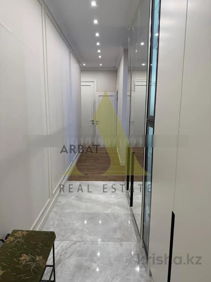 Фото Квартира, 3 комн, 95 м², 2/3 эт.