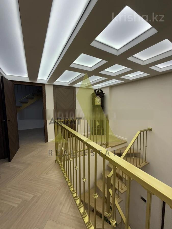 Фото Квартира, 8 комн, 189.2 м², 6/6 эт., 2013 г.п.