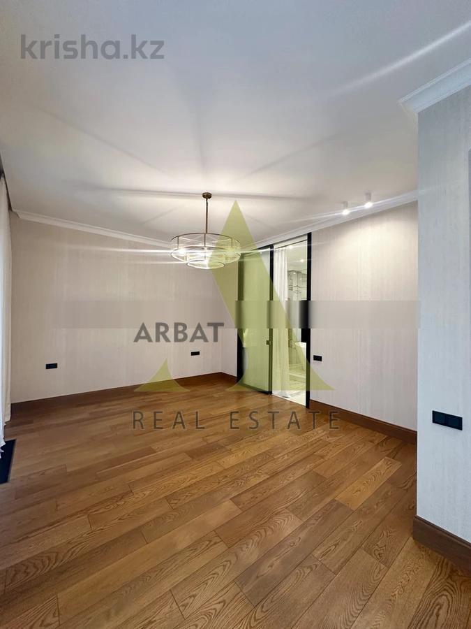 Фото Квартира, 4 комн, 238 м², 2/3 эт., 2018 г.п.