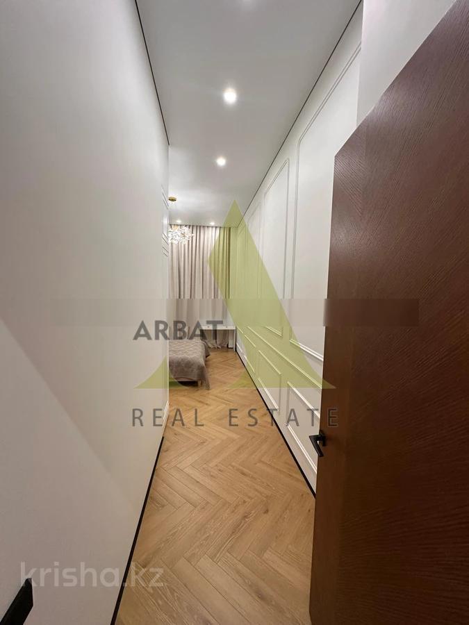 Фото Квартира, 3 комн, 100 м², 1/7 эт.