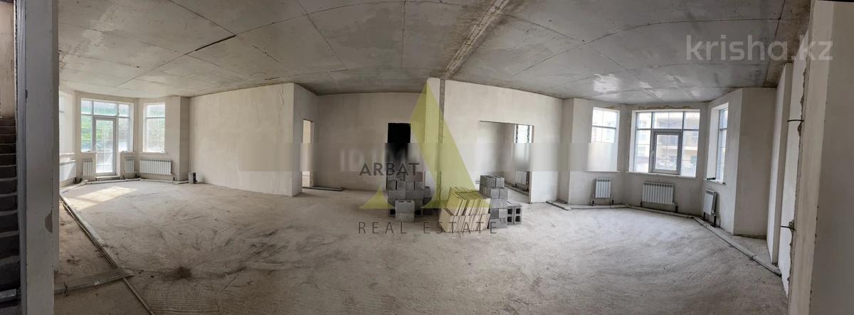 Фото Квартира, 8 комн, 600 м², 3 эт., 2017 г.п.