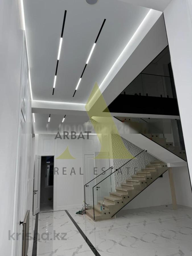 Фото Отдельный дом, 7 комн, 330м²