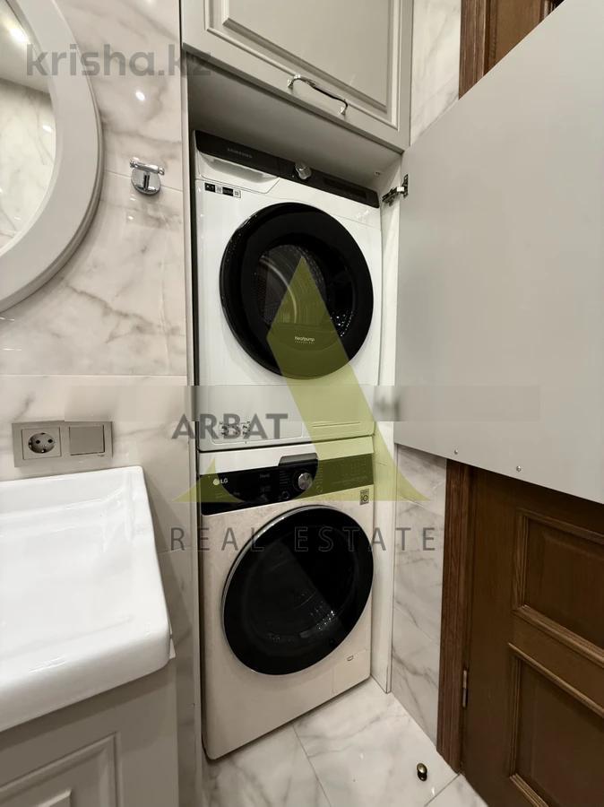 Фото Квартира, 4 комн, 158 м², 4/6 эт., 2007 г.п.