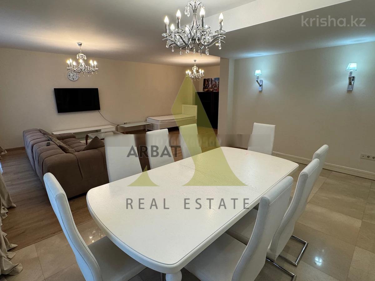 Фото Квартира, 5 комн, 220 м², 2 эт.
