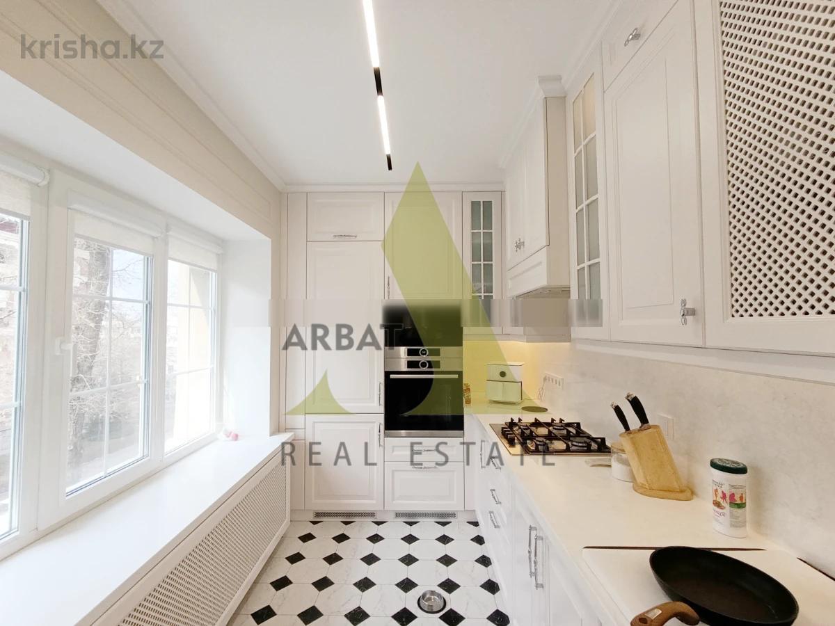 Фото Квартира, 3 комн, 138 м², 4/4 эт., 1978 г.п.