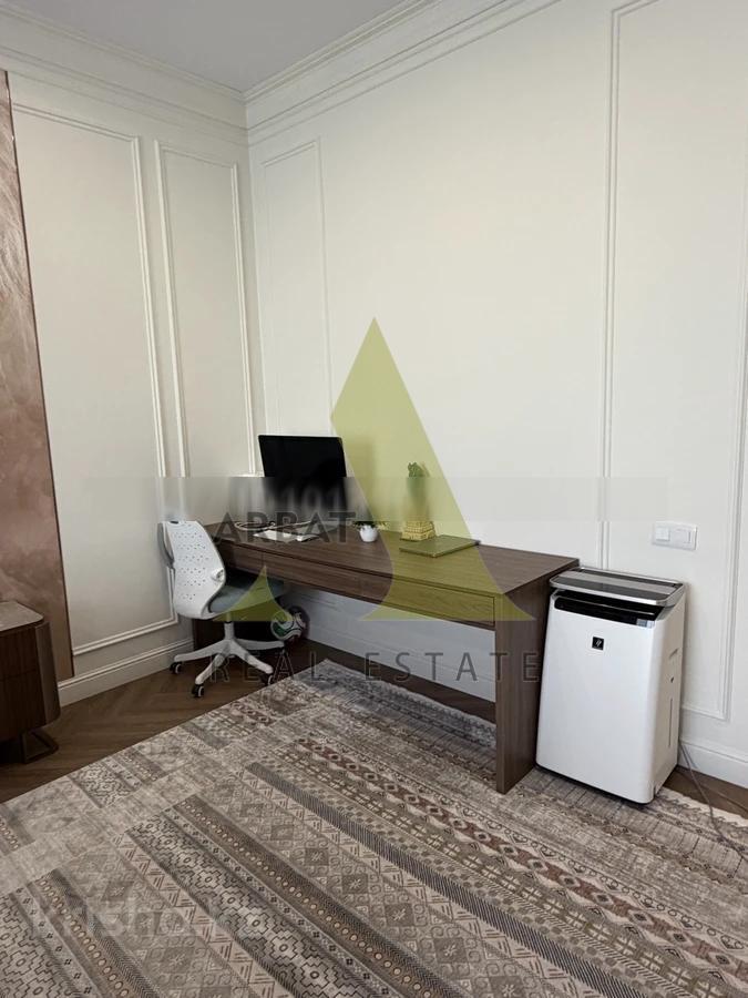 Фото Квартира, 4 комн, 250 м², 9/9 эт., 2023 г.п.
