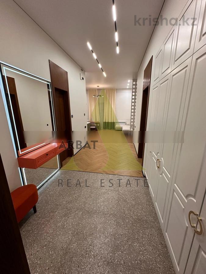 Фото Квартира, 3 комн, 100 м², 1/7 эт.