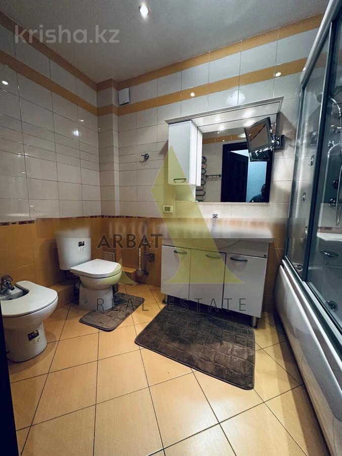 Фото Квартира, 5 комн, 200 м², 6/17 эт.