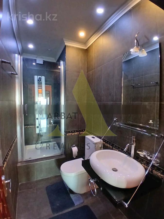 Фото Квартира, 5 комн, 200 м², 13/17 эт.