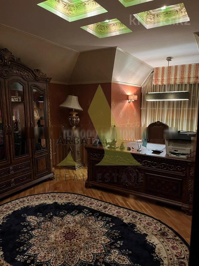 Фото Отдельный дом, 10 комн, 680м²