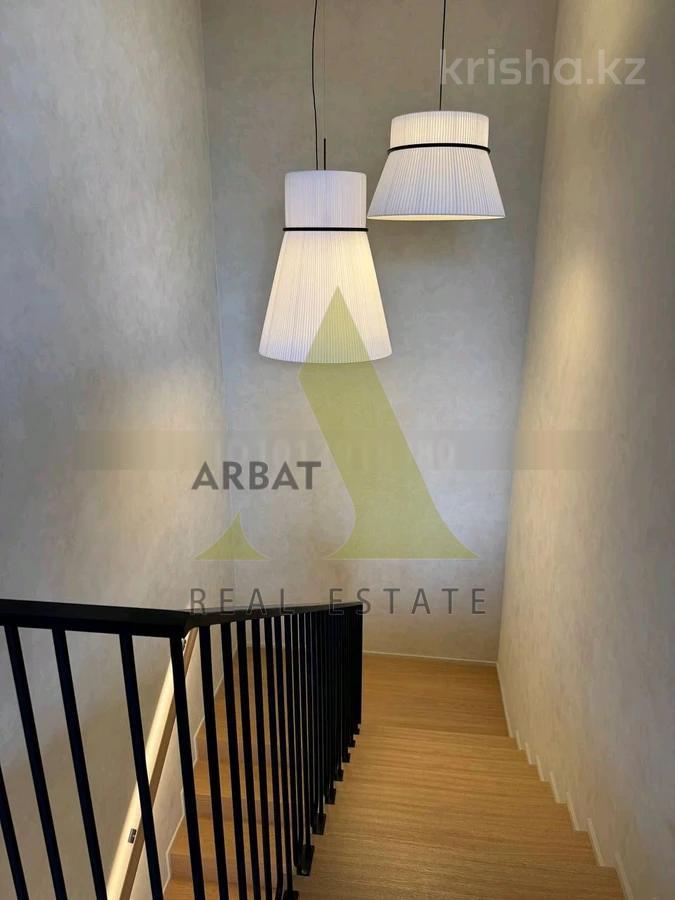 Фото Квартира, 5 комн, 220 м², 3/3 эт., 2024 г.п.