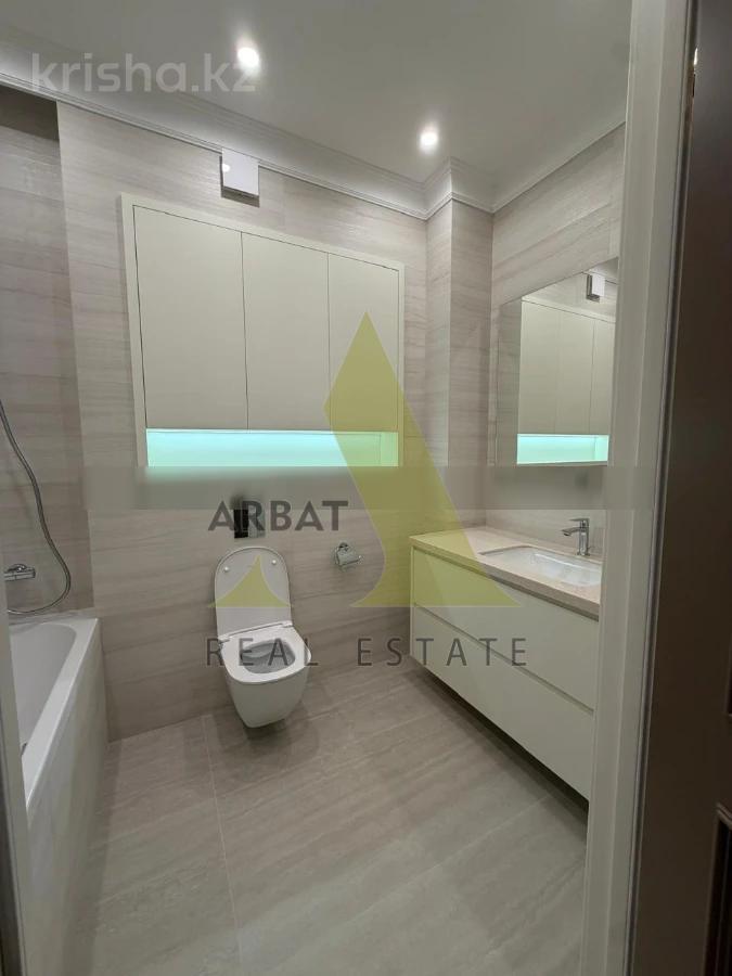 Фото Квартира, 4 комн, 150 м², 1/6 эт., 2012 г.п.