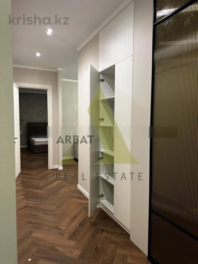 Фото Квартира, 3 комн, 111 м², 2/3 эт.