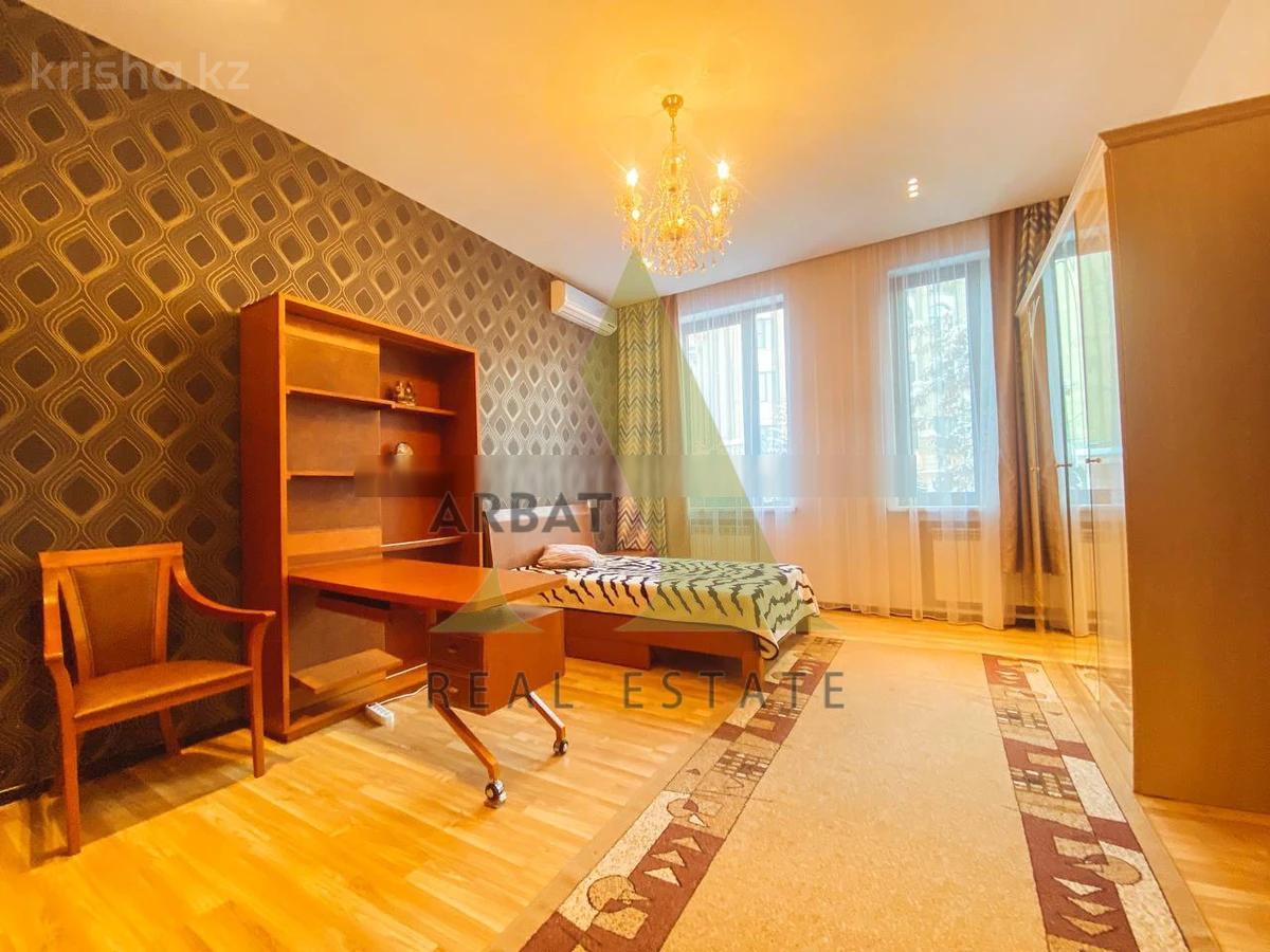 Фото Квартира, 4 комн, 200 м², 2/5 эт., 2010 г.п.