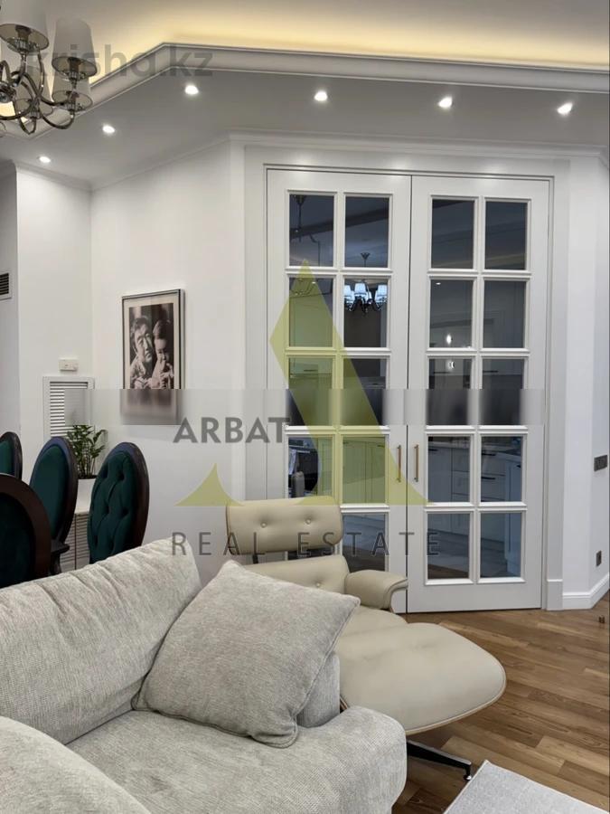 Фото Квартира, 4 комн, 158 м², 4/6 эт., 2007 г.п.