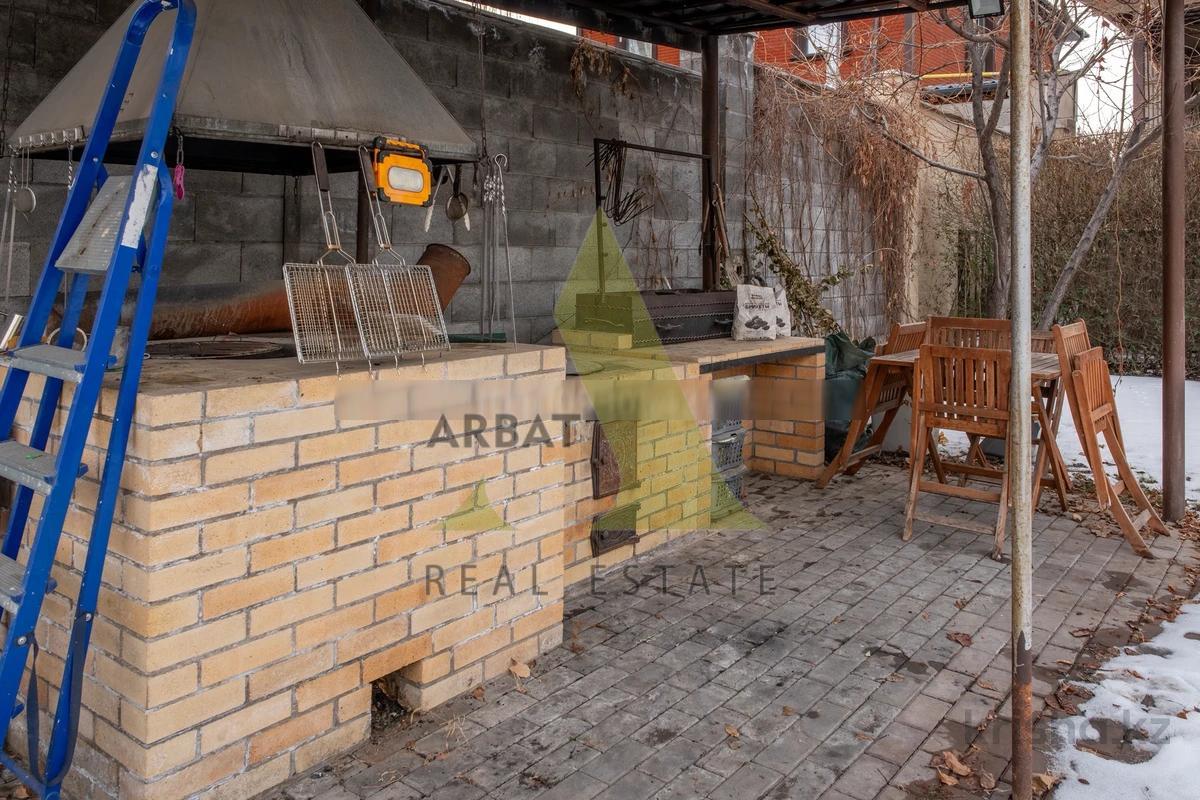 Фото Отдельный дом, 5 комн, 290м²