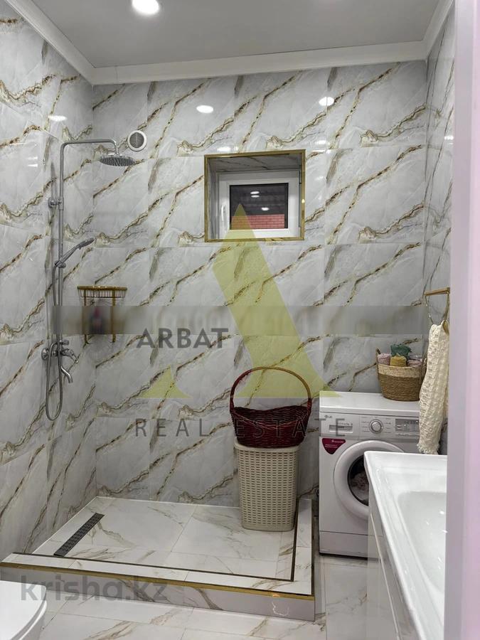 Фото Отдельный дом, 7 комн, 300м²