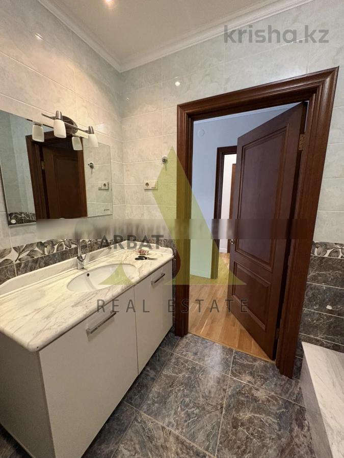 Фото Квартира, 4 комн, 140 м², 7/9 эт.