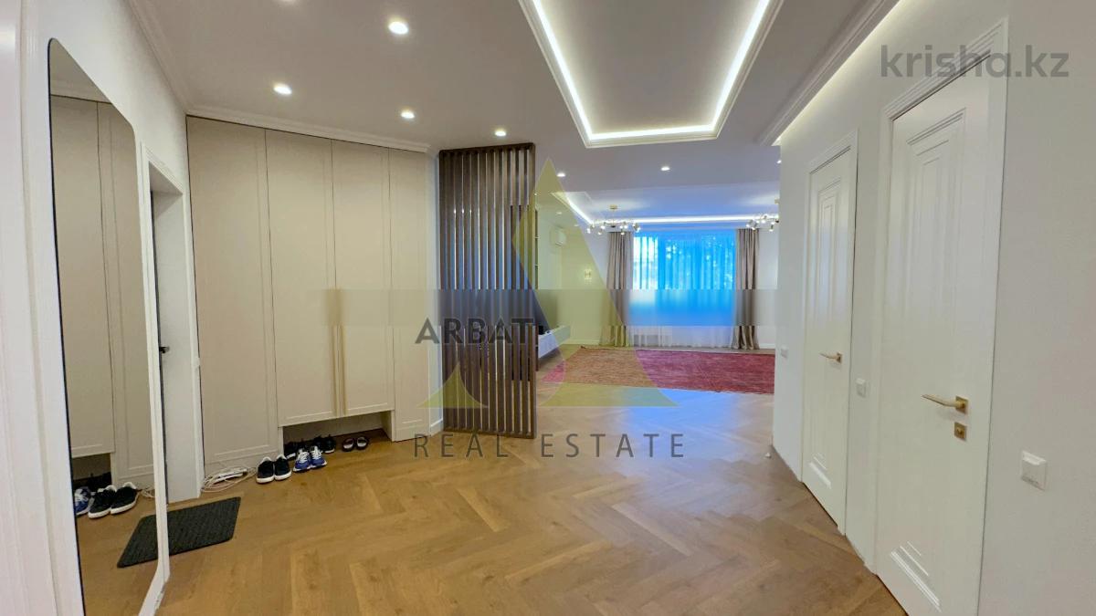 Фото Квартира, 4 комн, 160 м², 5/10 эт., 2008 г.п.