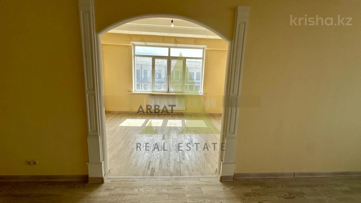 Фото Квартира, 4 комн, 192.8 м², 4/9 эт., 2010 г.п.