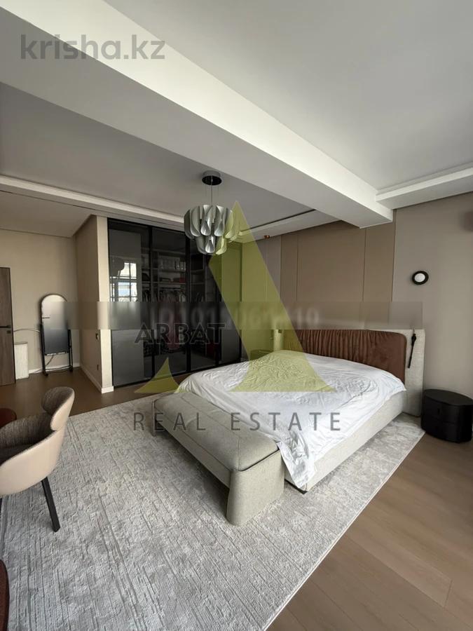 Фото Квартира, 4 комн, 250 м², 3/7 эт., 2004 г.п.