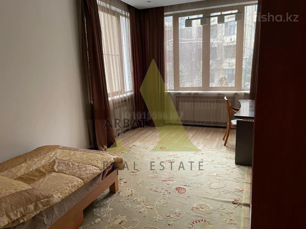 Фото Квартира, 4 комн, 200 м², 2/5 эт., 2010 г.п.