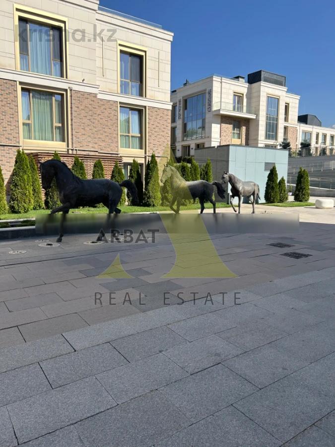 Фото Квартира, 3 комн, 120 м², 1/3 эт., 2020 г.п.