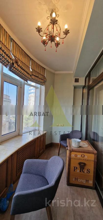 Фото Квартира, 4 комн, 260.8 м², 2/10 эт., 2003 г.п.