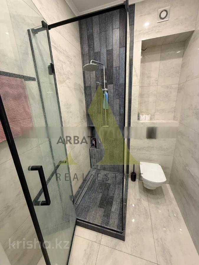 Фото Квартира, 3 комн, 95 м², 2/3 эт.