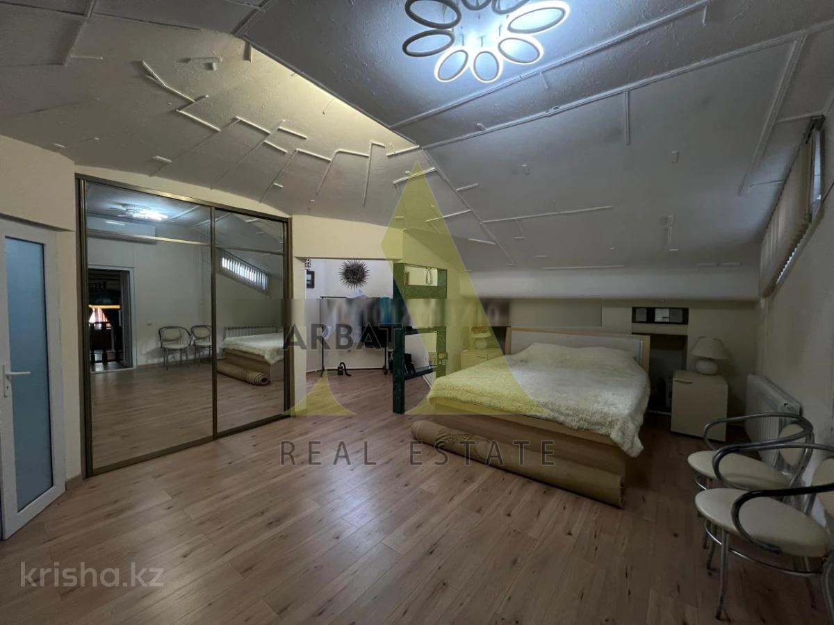 Фото Отдельный дом, 6 комн, 330м²