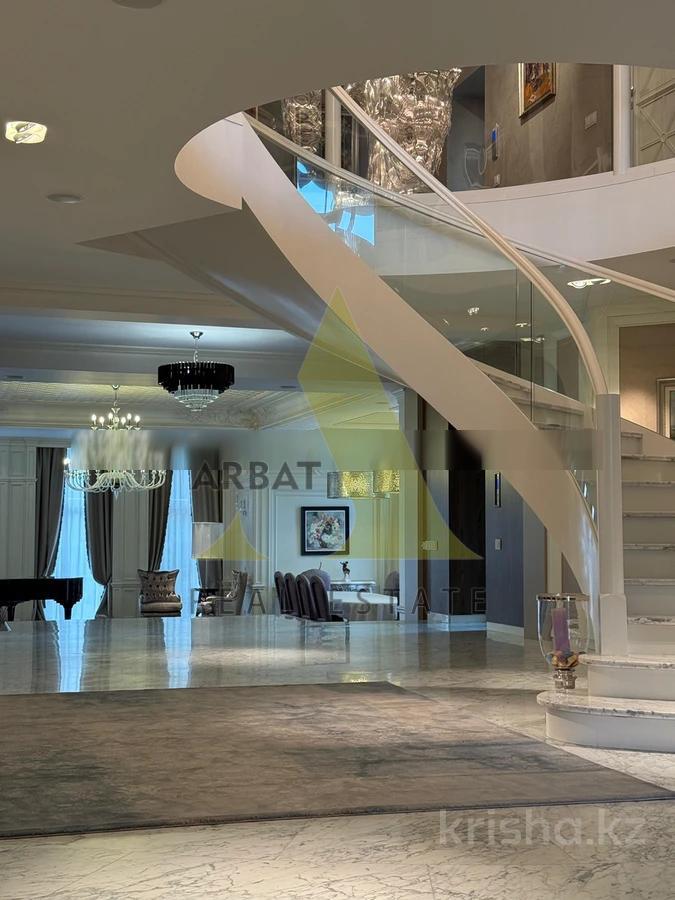 Фото Отдельный дом, 8 комн, 1300м²