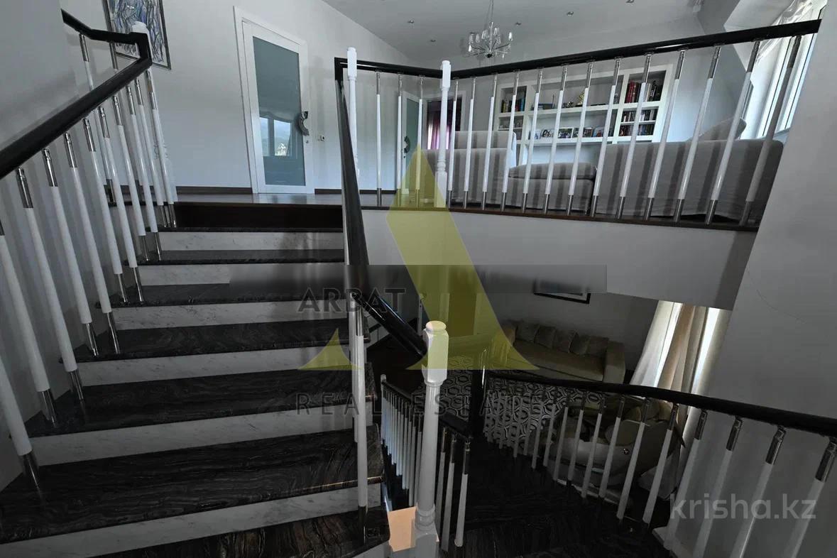 Фото Отдельный дом, 6 комн, 860м²