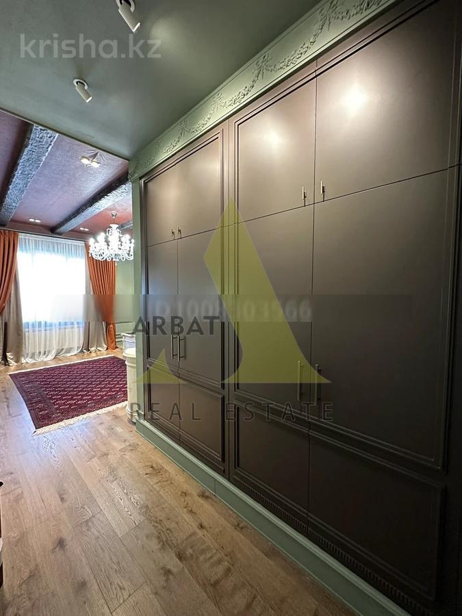 Фото Квартира, 5 комн, 230 м², 1/2 эт., 2010 г.п.