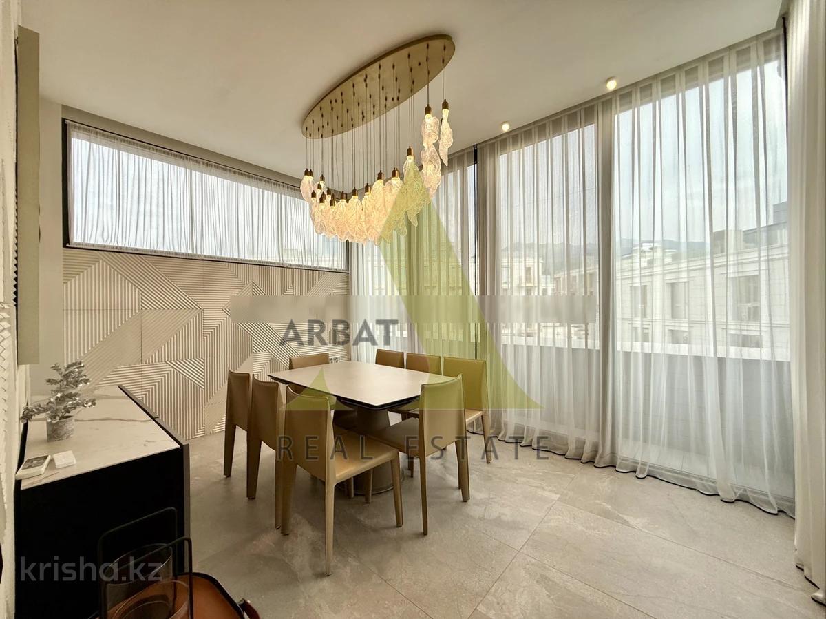 Фото Квартира, 3 комн, 170 м², 3/3 эт.