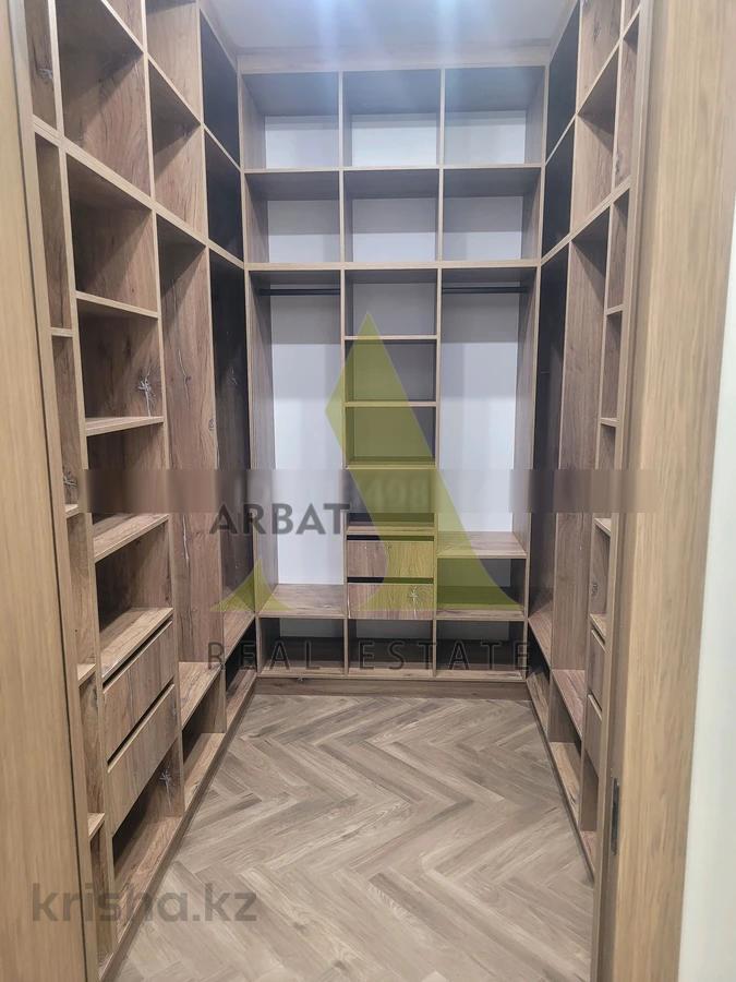 Фото Квартира, 5 комн, 250 м², 1/5 эт., 2025 г.п.