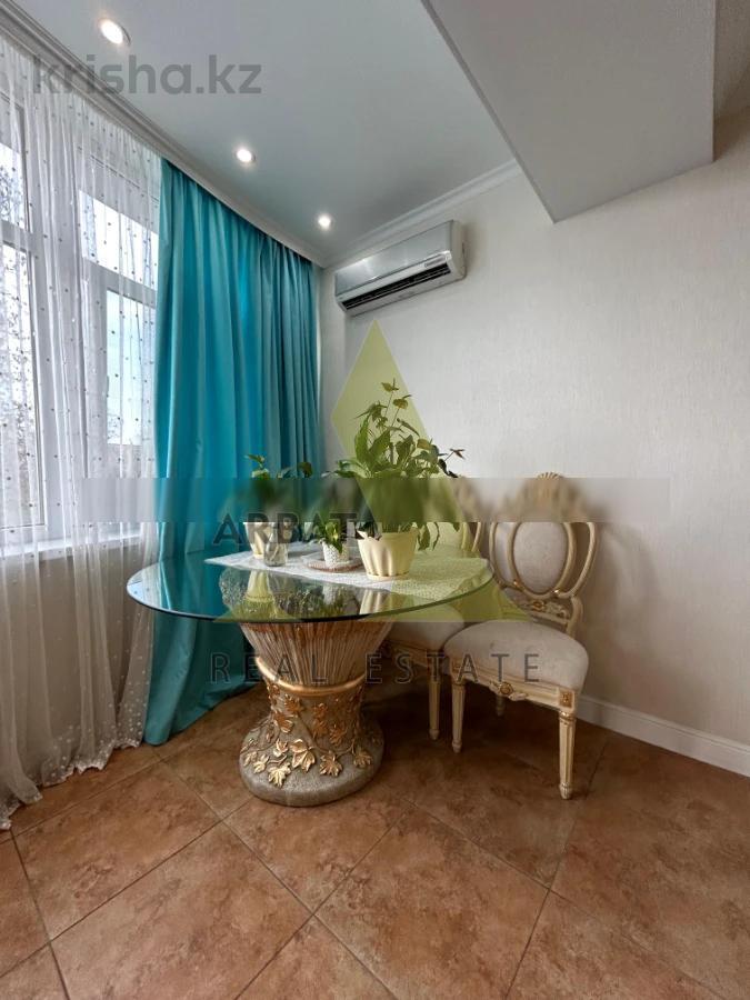 Фото Квартира, 5 комн, 228.5 м², 4/12 эт., 2008 г.п.