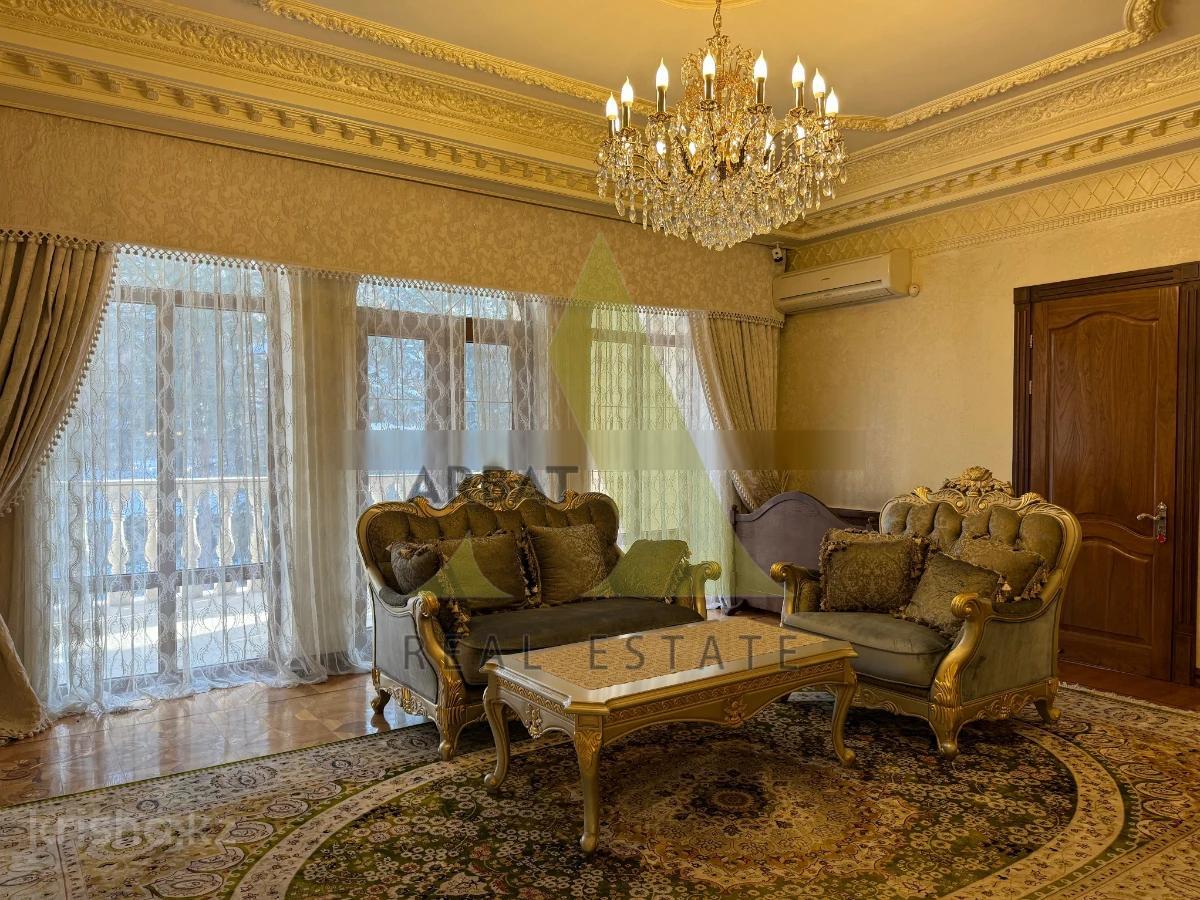 Фото Отдельный дом, 10 комн, 867.3м²