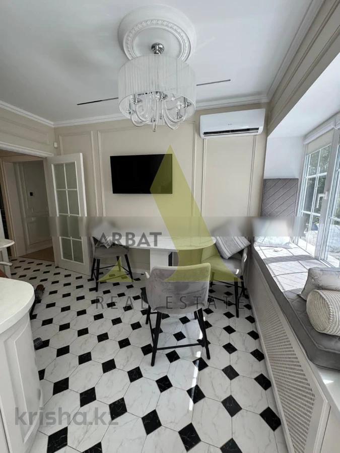 Фото Квартира, 3 комн, 138 м², 4/4 эт., 1978 г.п.