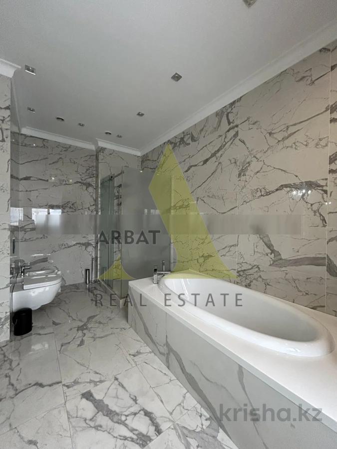 Фото Квартира, 7 комн, 440 м², 7/7 эт., 2016 г.п.
