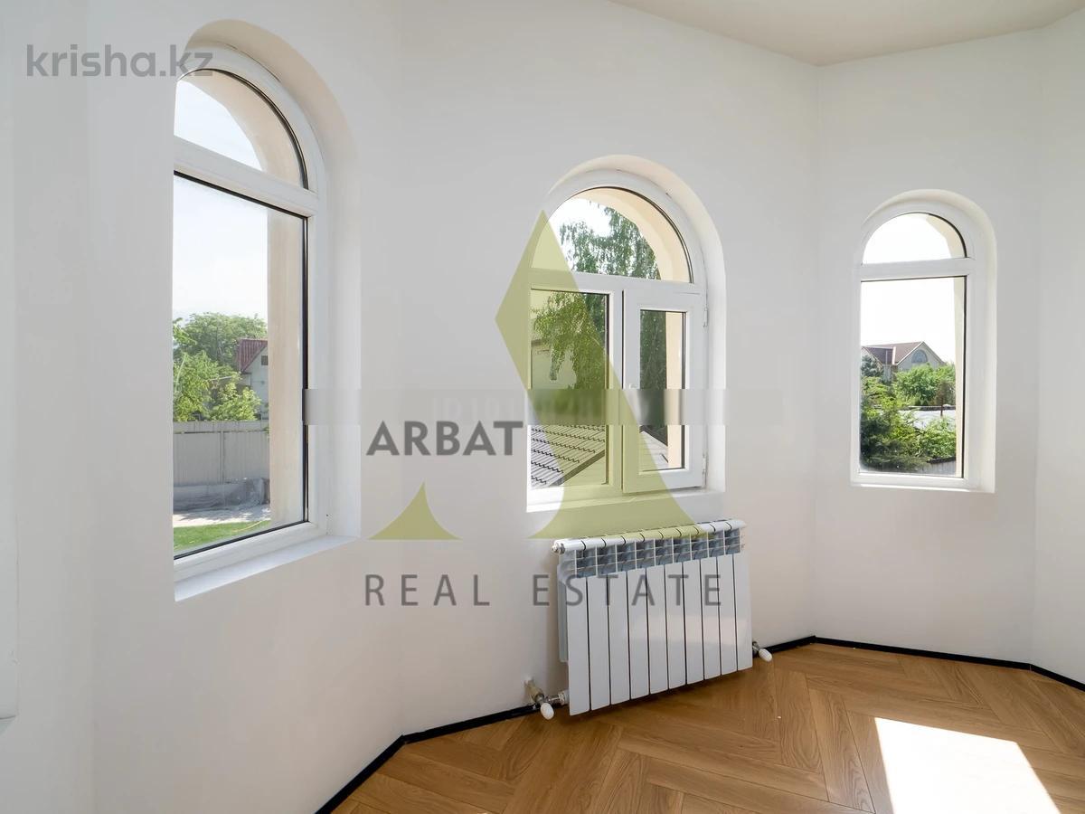 Фото Отдельный дом, 7 комн, 300м²