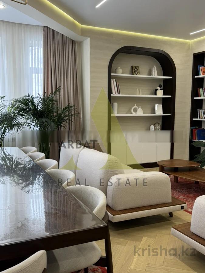 Фото Квартира, 5 комн, 210 м², 2/6 эт., 2013 г.п.