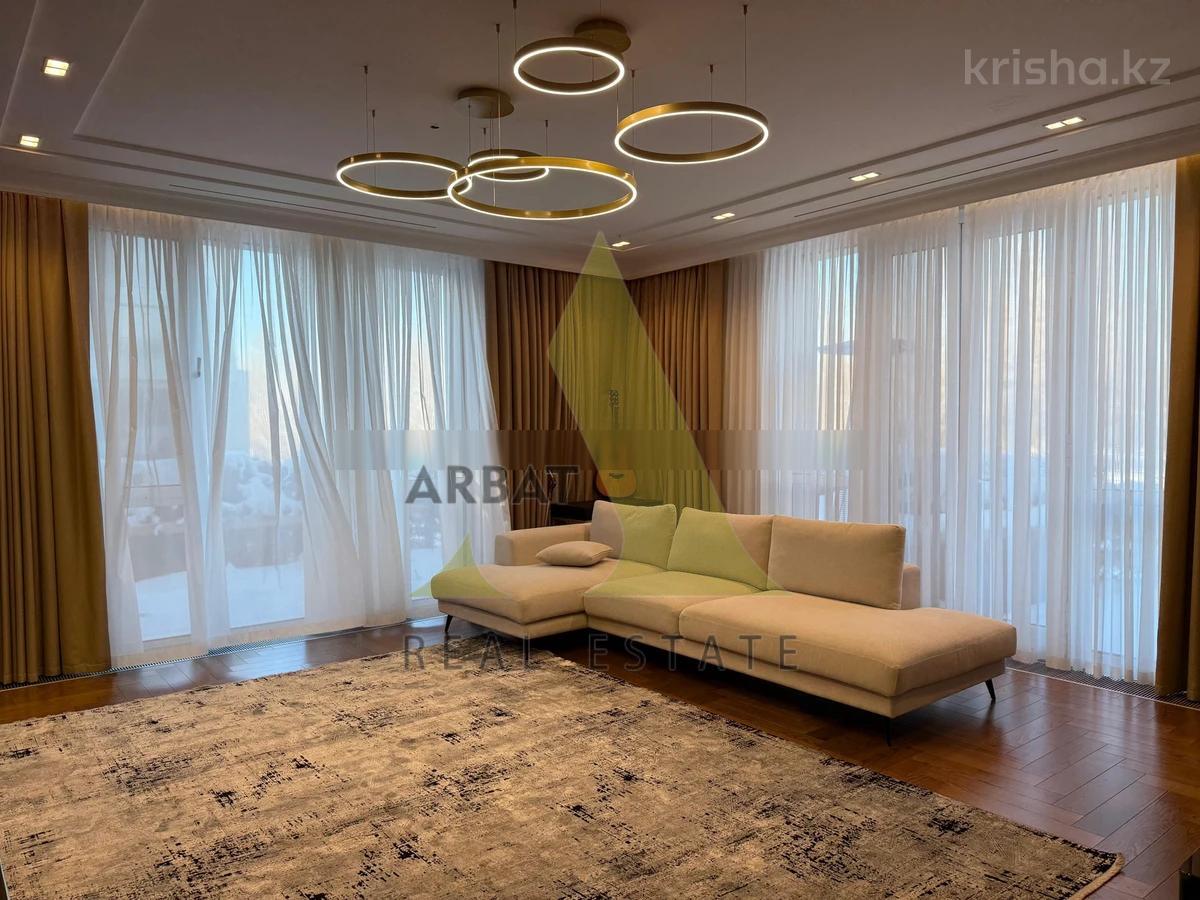 Фото Квартира, 3 комн, 165 м², 1/3 эт., 2019 г.п.