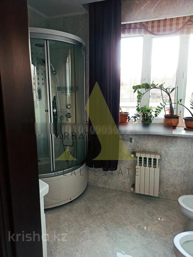 Фото Квартира, 5 комн, 175 м², 2/5 эт., 2005 г.п.