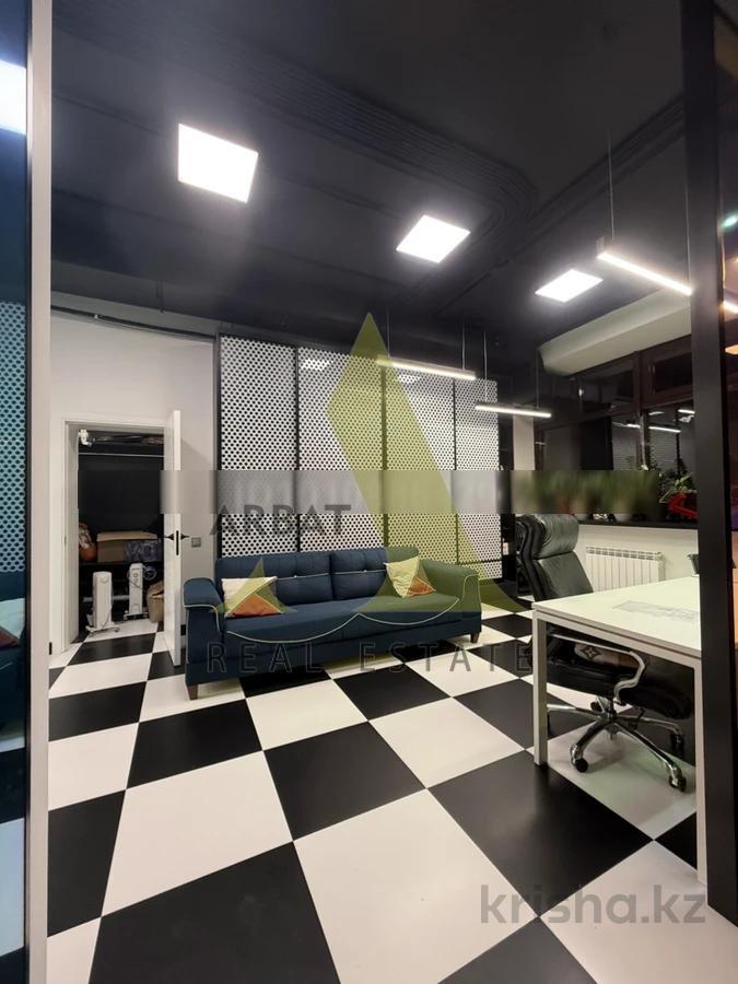 Фото Офисы, магазины и бутики, салоны красоты, образование, развлечения, 208 м²