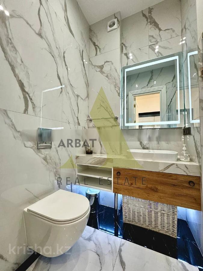 Фото Квартира, 4 комн, 210 м², 2/3 эт., 2020 г.п.