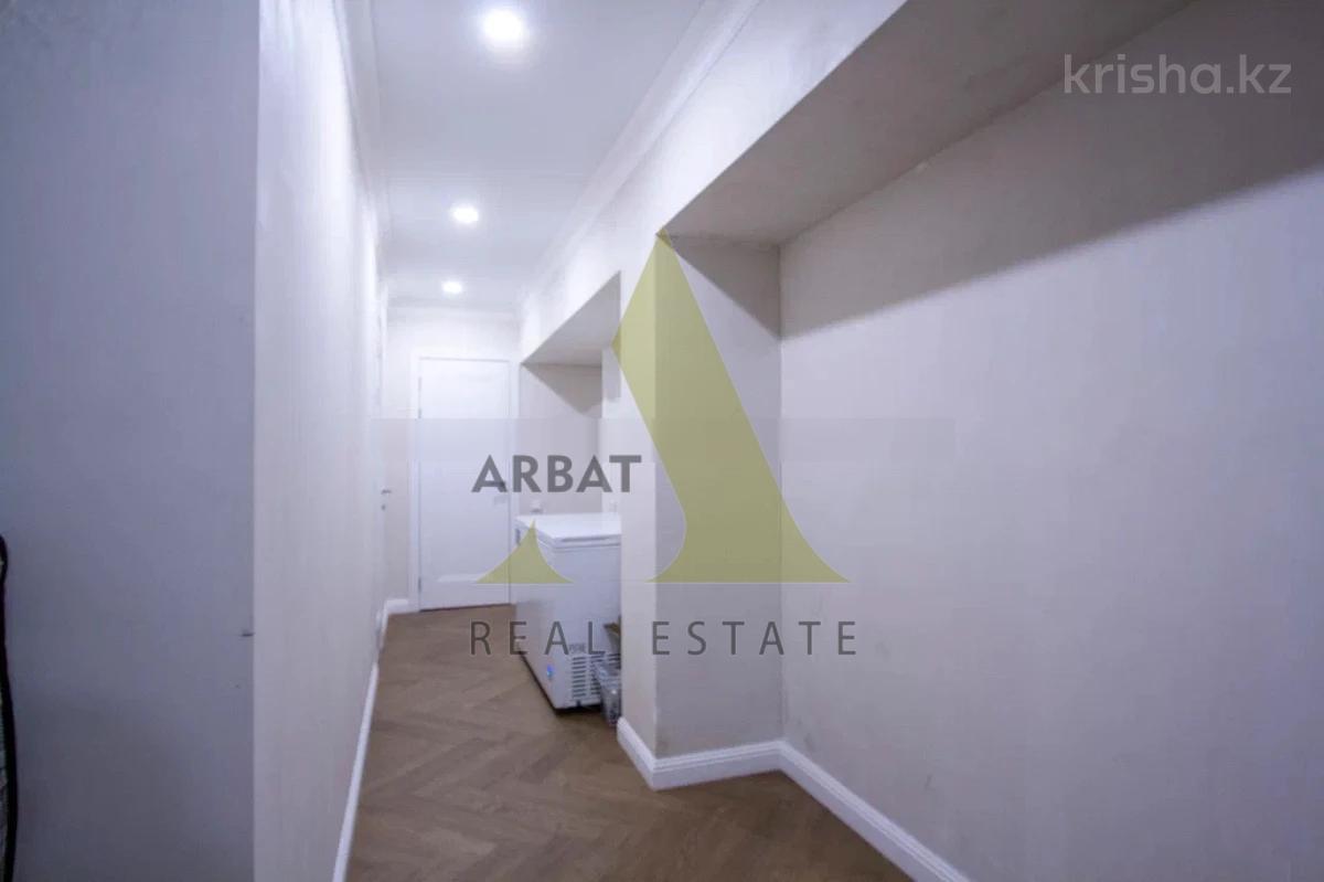 Фото Отдельный дом, 7 комн, 600м²