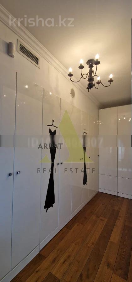 Фото Квартира, 4 комн, 260.8 м², 2/10 эт., 2003 г.п.