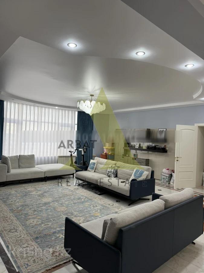 Фото Квартира, 4 комн, 230 м², 9/9 эт., 2007 г.п.