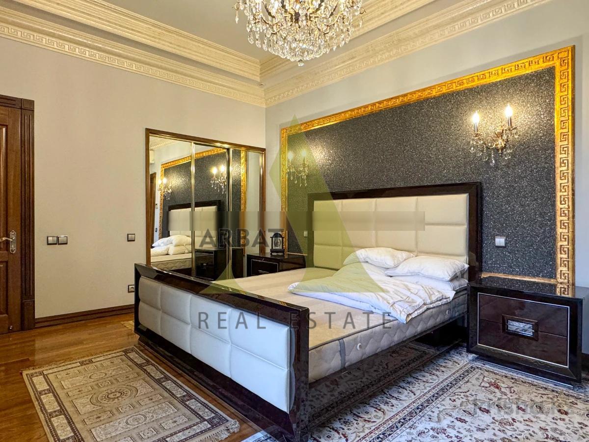 Фото Отдельный дом, 10 комн, 867.3м²