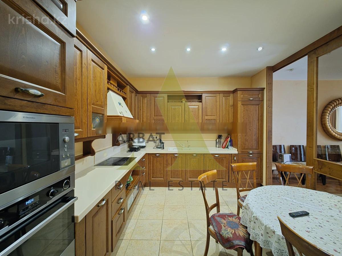 Фото Квартира, 4 комн, 170 м², 5/7 эт.